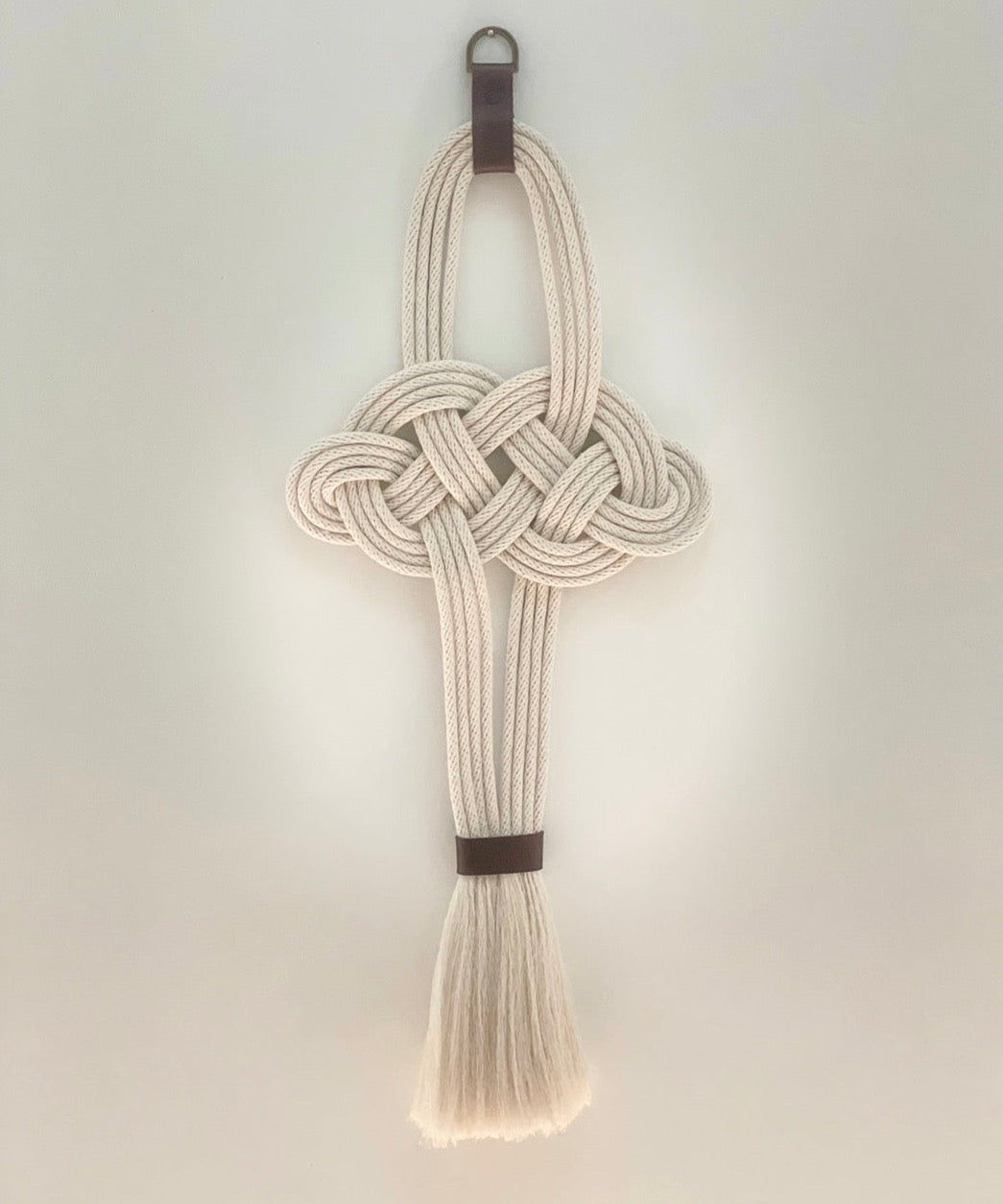 Small Cloud Knot