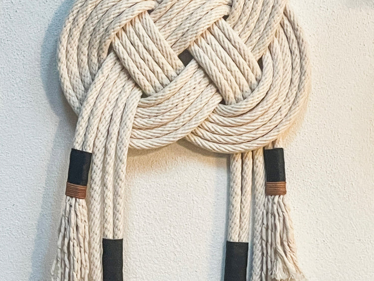 hanging rope knot